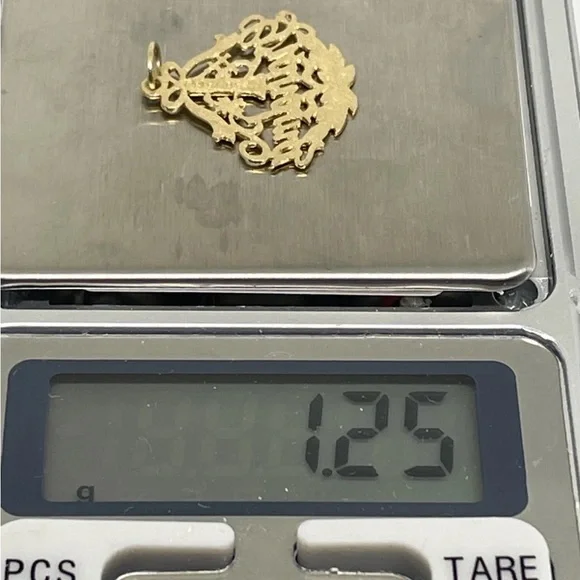 Number One '#1' Grandma 14K Yellow Gold Filigree Pendant